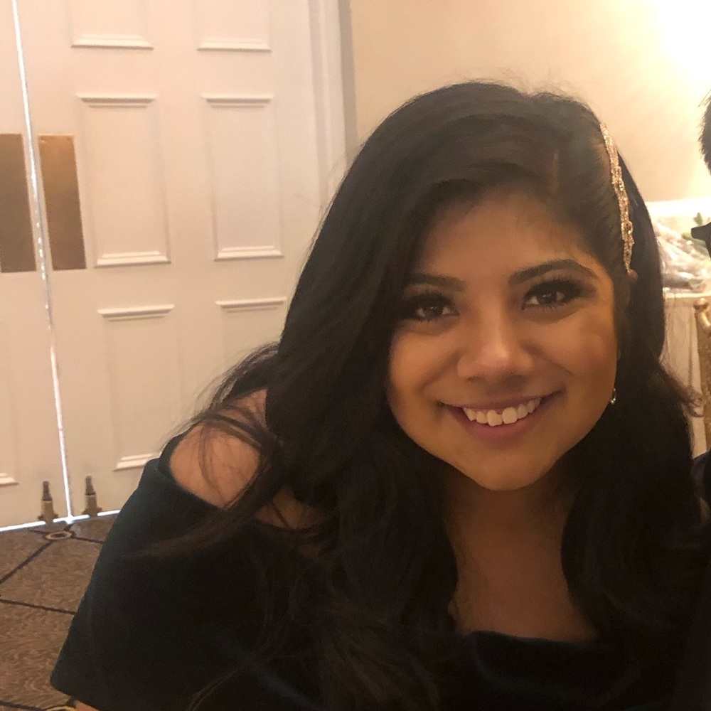 Meet your Posher, Eva